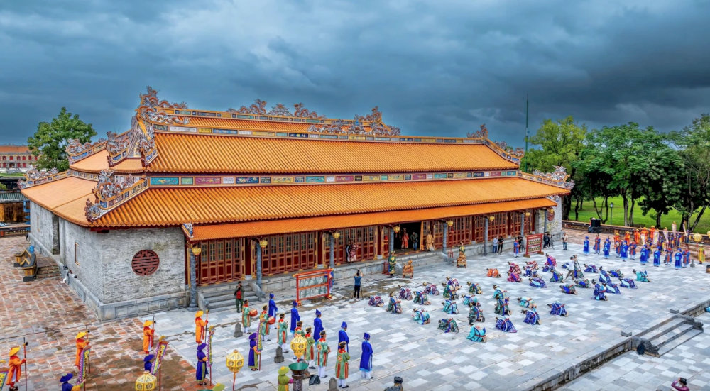 Known as the "Palace of Supreme Harmony," Thai Hoa was the official residence of the Emperor.